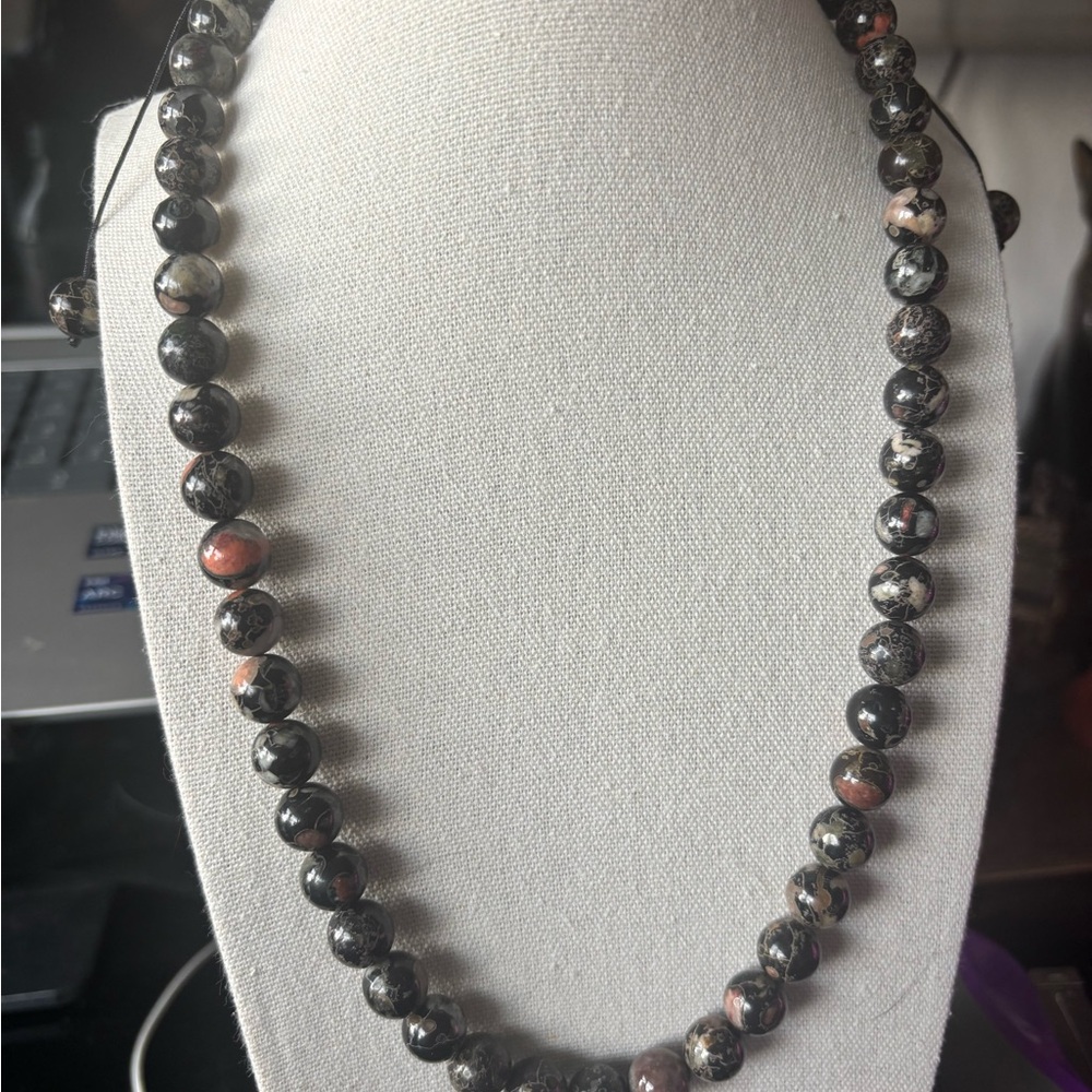 10mm Natural Black Plum blossom Jade Gemstone Bead Necklace
